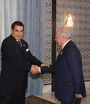 مع الرئيس التونسي زين العابدين بن علي 